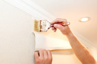 Pose de papier peint à Verneiges — revêtements muraux et toiles de verre